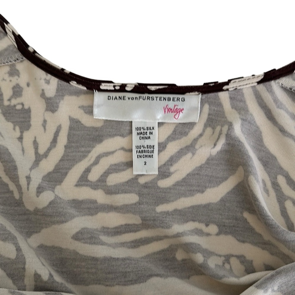 Diane Von Furstenberg vintage DVF brown & cream silk wraparound dress size 2 - Picture 3 of 6